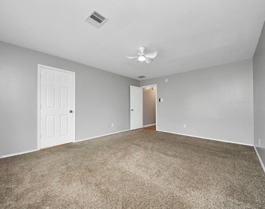 14707 Country Rose Lane - Photo Thumbnail 11