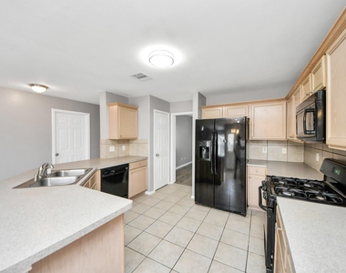 14707 Country Rose Lane - Photo Thumbnail 5