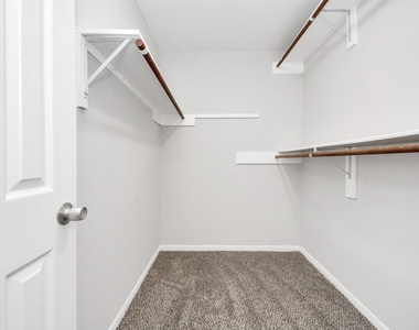 8510 Pine Falls Drive - Photo Thumbnail 19