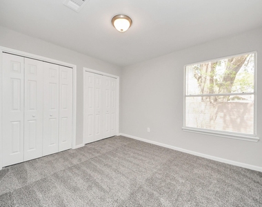 8510 Pine Falls Drive - Photo Thumbnail 23