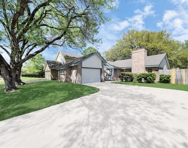 8510 Pine Falls Drive - Photo Thumbnail 33