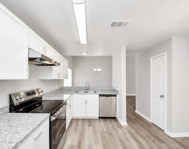 8510 Pine Falls Drive - Photo Thumbnail 12