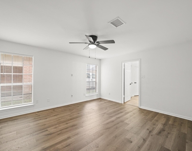 20631 Cranfield Drive - Photo Thumbnail 5