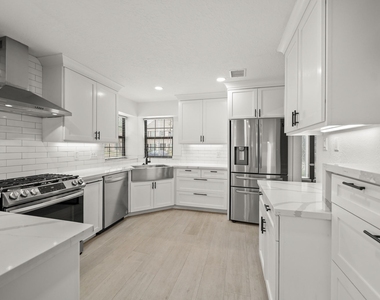 20631 Cranfield Drive - Photo Thumbnail 8