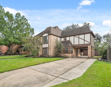 20631 Cranfield Drive - Photo Thumbnail 24