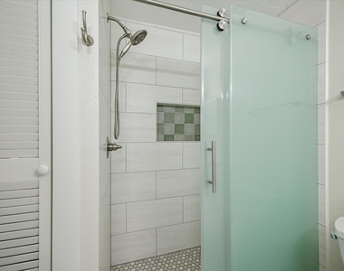6727 Belmont Street - Photo Thumbnail 13