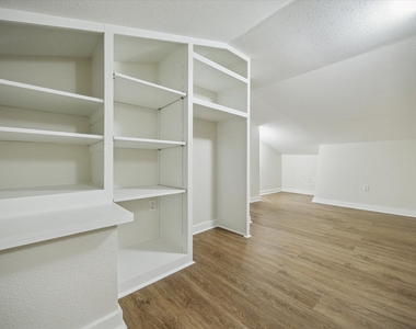 6727 Belmont Street - Photo Thumbnail 20