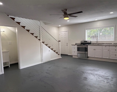 5325 Avenue R 1/2 - Photo Thumbnail 1