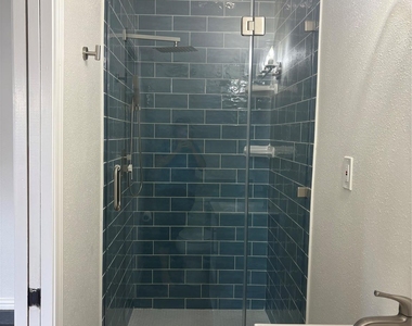 5325 Avenue R 1/2 - Photo Thumbnail 12