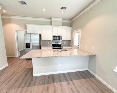 19310 Chickory Valley Drive - Photo Thumbnail 14