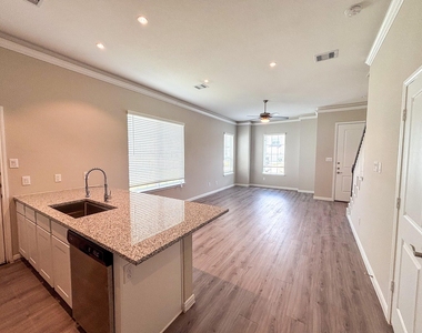 19310 Chickory Valley Drive - Photo Thumbnail 13