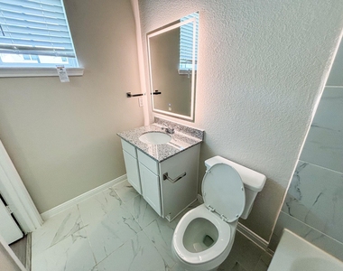 19310 Chickory Valley Drive - Photo Thumbnail 21