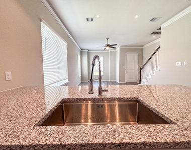 19310 Chickory Valley Drive - Photo Thumbnail 16