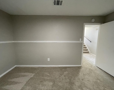 930 Grand Junction Drive - Photo Thumbnail 15