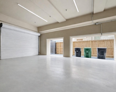 314 W Bell Street - Photo Thumbnail 33