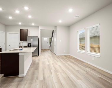 18733 Timber Glen Drive - Photo Thumbnail 13