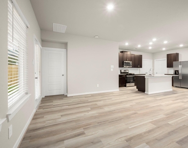 18733 Timber Glen Drive - Photo Thumbnail 5
