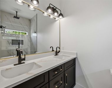 3211 Market Street - Photo Thumbnail 18