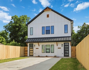 3211 Market Street - Photo Thumbnail 1