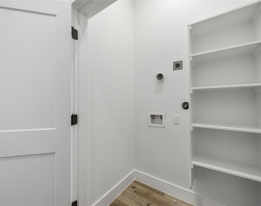3211 Market Street - Photo Thumbnail 13
