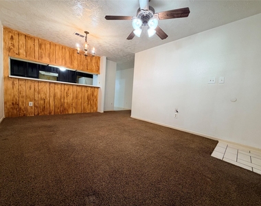8808 Wilcrest Drive - Photo Thumbnail 8