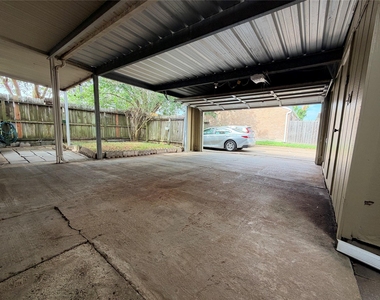 8808 Wilcrest Drive - Photo Thumbnail 21