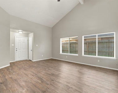 23927 Tayloe House Lane - Photo Thumbnail 5