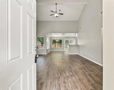 23927 Tayloe House Lane - Photo Thumbnail 1