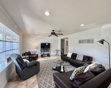 5454 Imogene Street - Photo Thumbnail 7