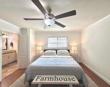 5454 Imogene Street - Photo Thumbnail 17
