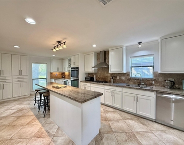 5454 Imogene Street - Photo Thumbnail 5
