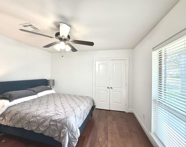 5454 Imogene Street - Photo Thumbnail 20