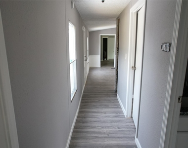 16428 Jireh Road - Photo Thumbnail 6