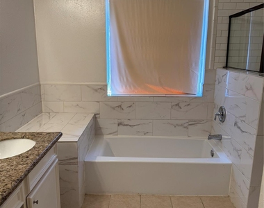 9911 Orangevale Drive - Photo Thumbnail 22
