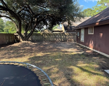 9911 Orangevale Drive - Photo Thumbnail 8