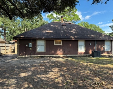 9911 Orangevale Drive - Photo Thumbnail 10