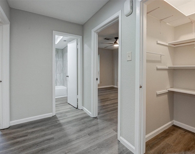 2315 Green Knoll Drive - Photo Thumbnail 27