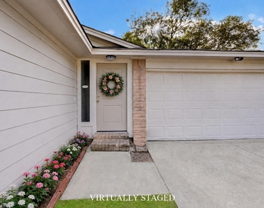 2315 Green Knoll Drive - Photo Thumbnail 4