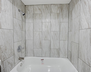 2315 Green Knoll Drive - Photo Thumbnail 24
