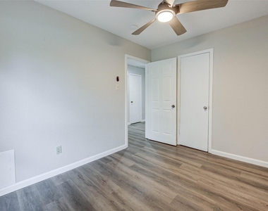 2315 Green Knoll Drive - Photo Thumbnail 26
