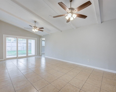 2315 Green Knoll Drive - Photo Thumbnail 11