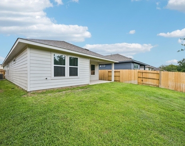 383 Sunrise Ranch Drive - Photo Thumbnail 24