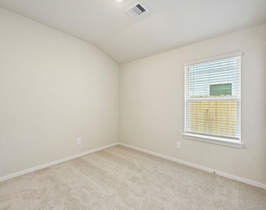 383 Sunrise Ranch Drive - Photo Thumbnail 15