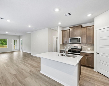 383 Sunrise Ranch Drive - Photo Thumbnail 6