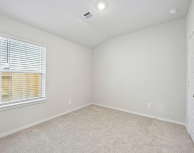 383 Sunrise Ranch Drive - Photo Thumbnail 14