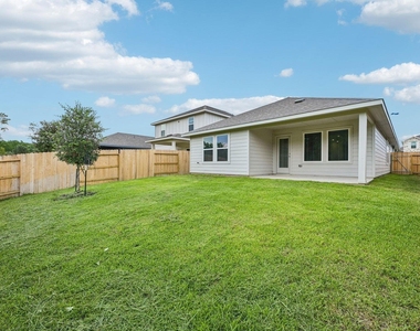 383 Sunrise Ranch Drive - Photo Thumbnail 23
