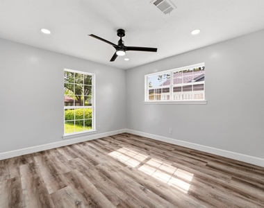 5411 Ariel Street - Photo Thumbnail 41