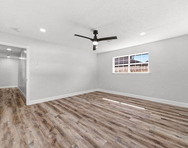 5411 Ariel Street - Photo Thumbnail 38