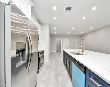 1307 Laskey Street - Photo Thumbnail 37