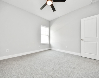 1307 Laskey Street - Photo Thumbnail 25